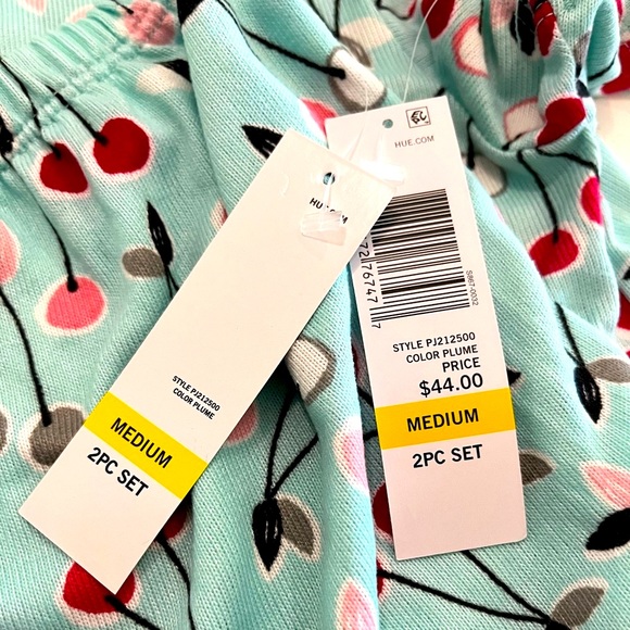 Hue Womens 2 piece Pajama Set, size Medium.  NEW with tags. - Picture 2 of 6